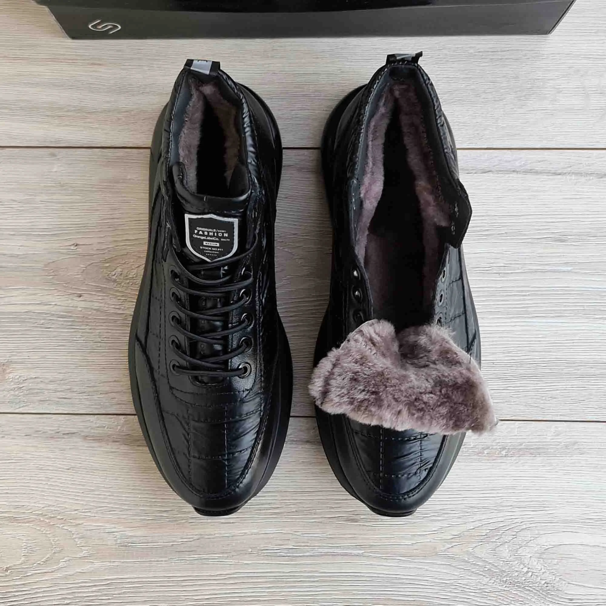 Black Leather Sneakers | Fur Lining | High Sole