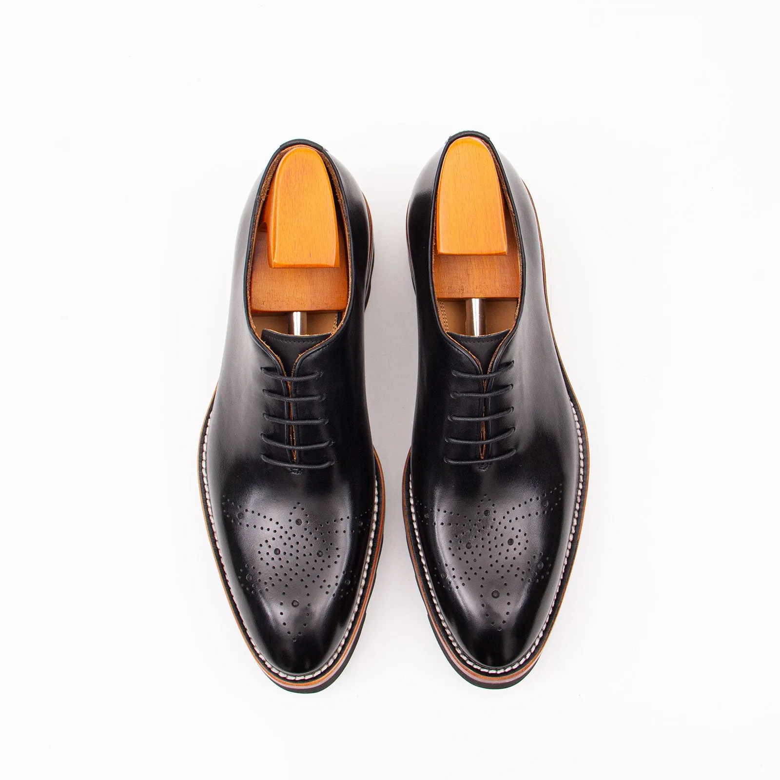 Handcrafted calfskin Oxford shoes Black