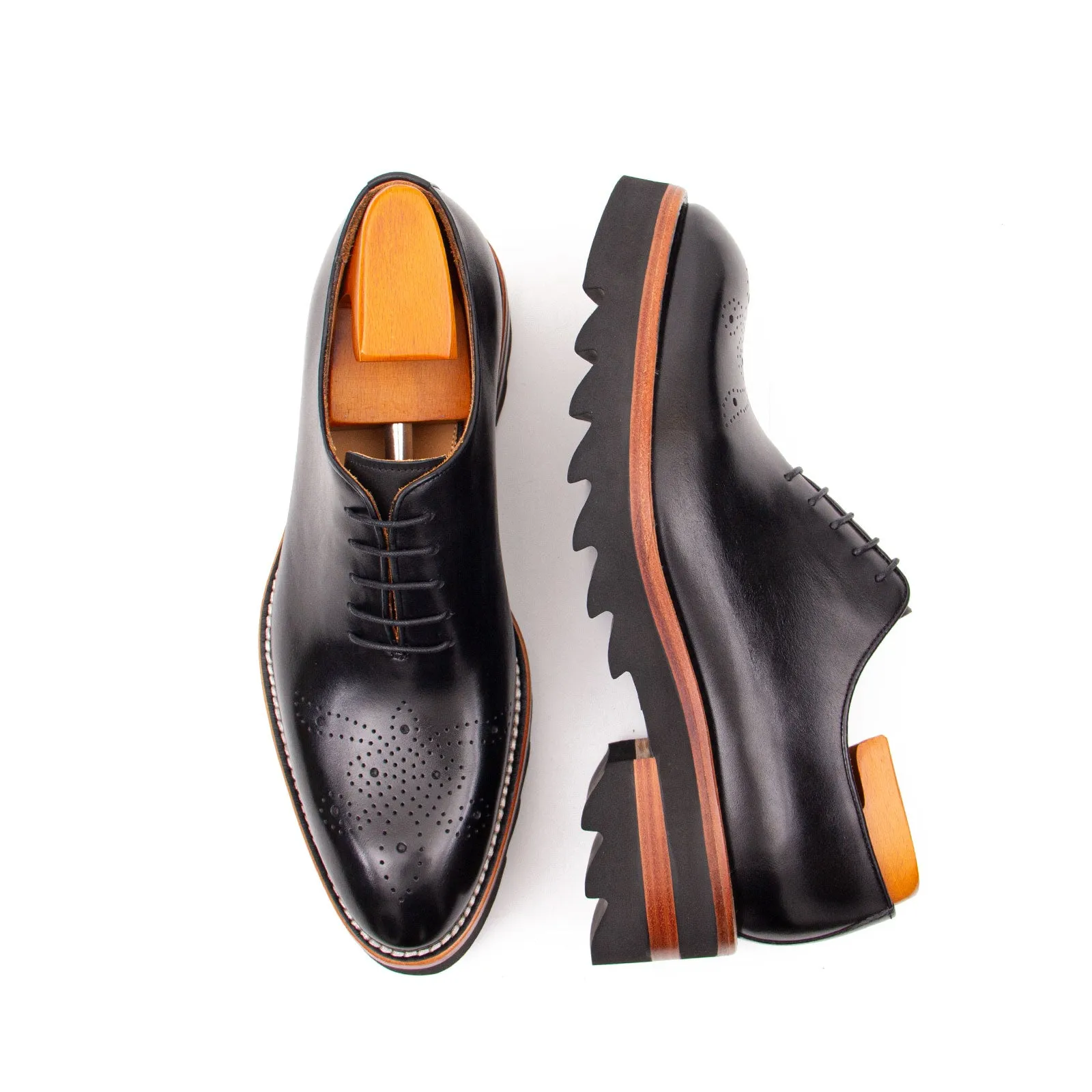 Handcrafted calfskin Oxford shoes Black