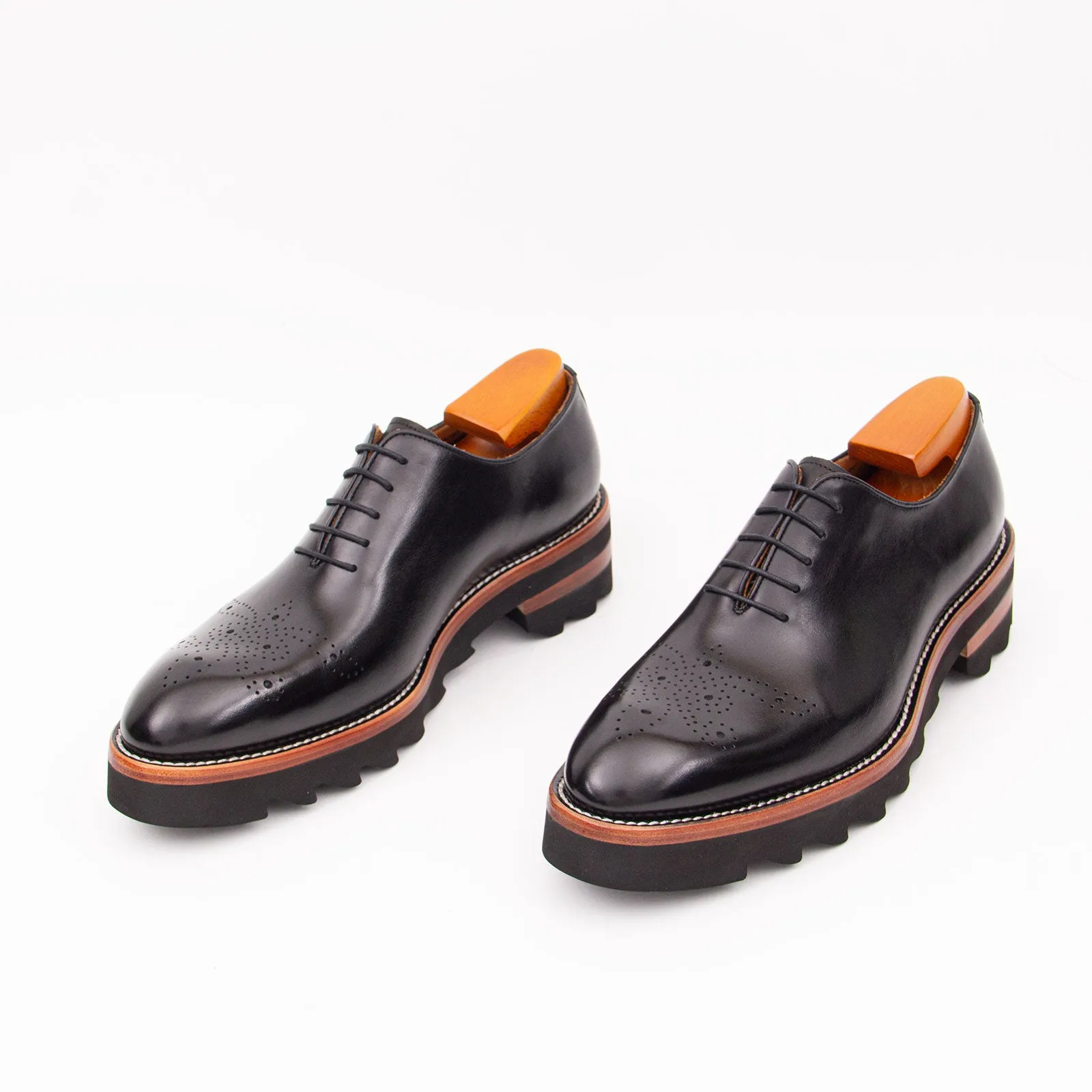 Handcrafted calfskin Oxford shoes Black